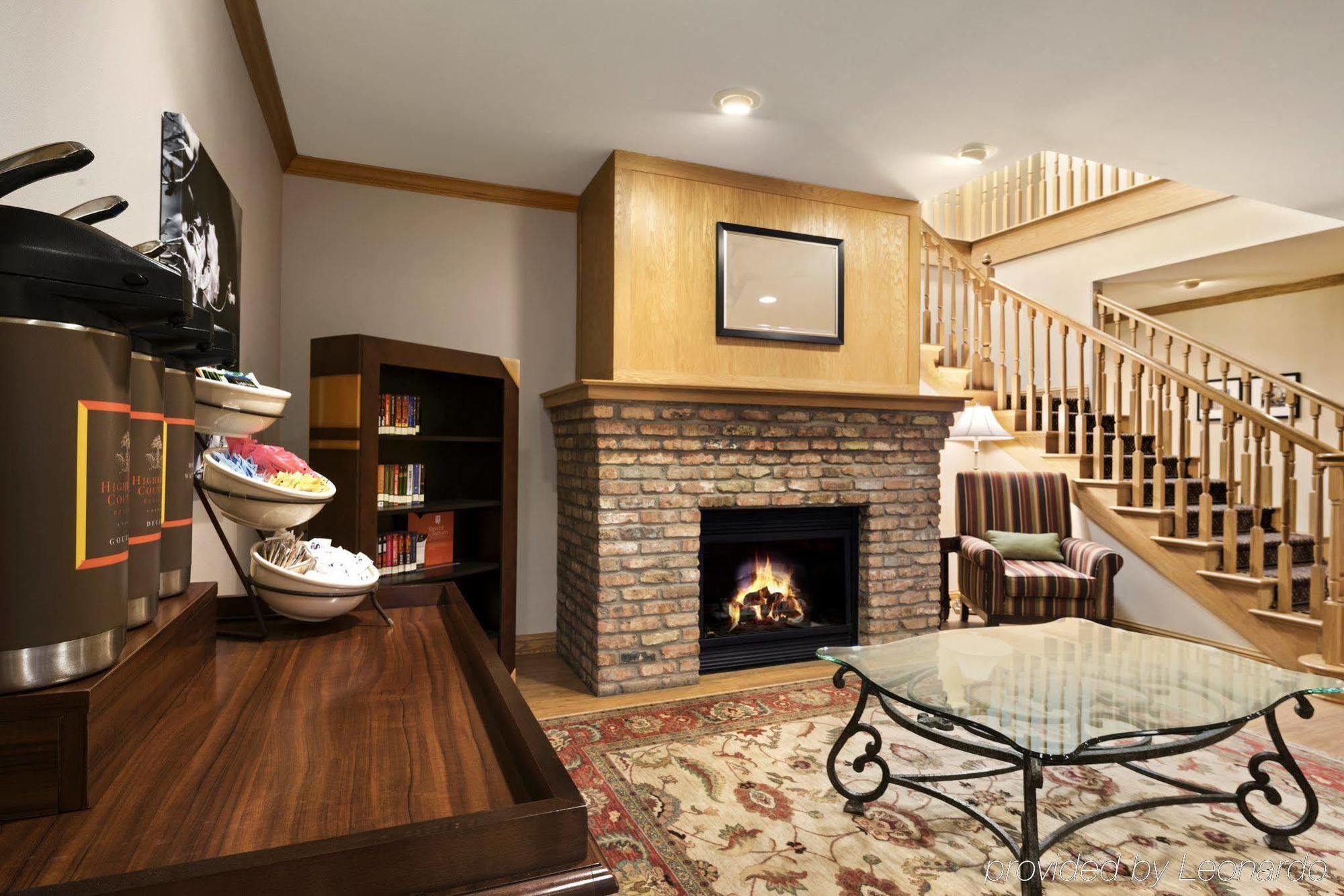 Country Inn & Suites By Radisson, Clinton, Ia Экстерьер фото