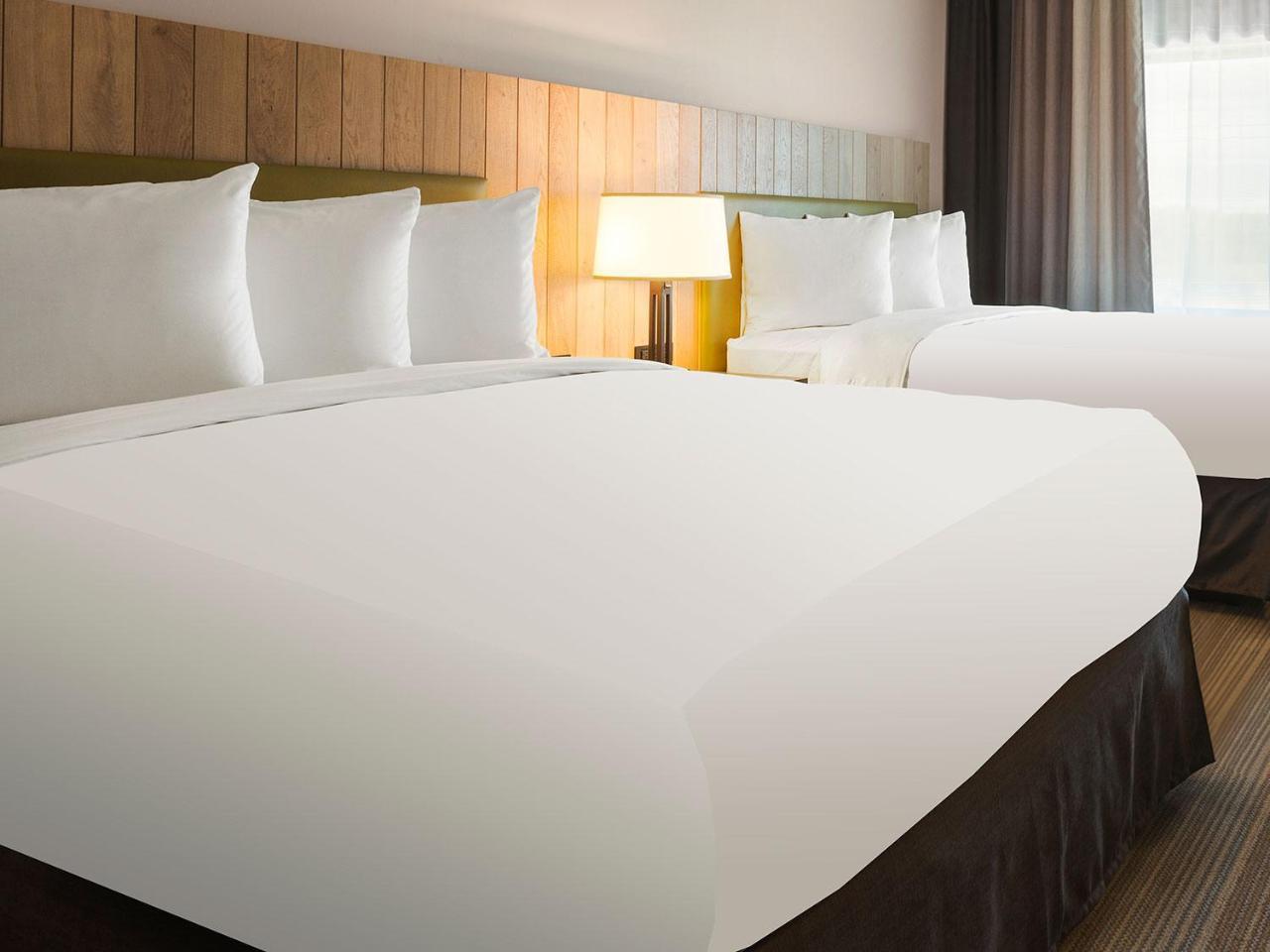 Country Inn & Suites By Radisson, Clinton, Ia Экстерьер фото